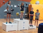 Faustine sur la 3ème marche du podium