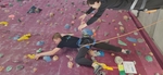 Corentin au départ d'une magnifique 7c, assuré par Nathan !